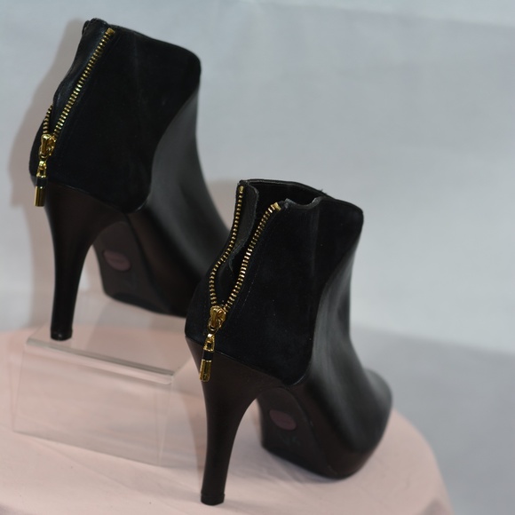 Me Too Leather/Suede Stiletto Booties SZ 9.5 NWOT - Picture 6 of 10